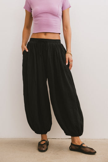 Jalen Loose Joggers in Black - FINAL SALE