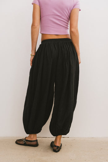 Jalen Loose Joggers in Black - FINAL SALE