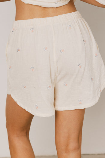 Floral Shorts in Beige