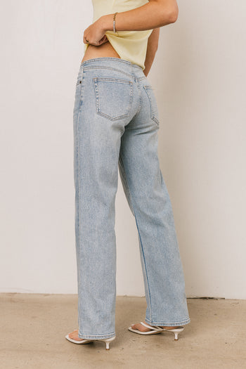 Livy No Waistband Straight Leg Jeans in Light Wash