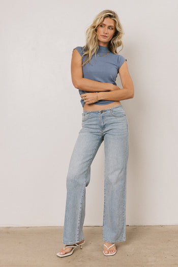 Livy No Waistband Straight Leg Jeans in Light Wash