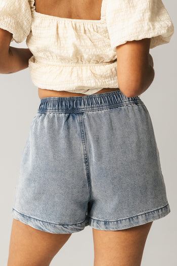 EXPOSED HAND POCKETS