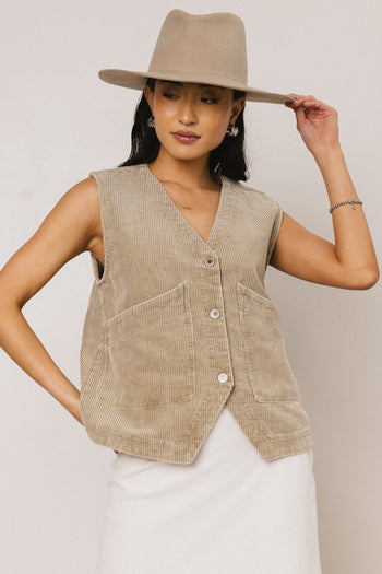 TAUPE BUTTON FRONT TOP