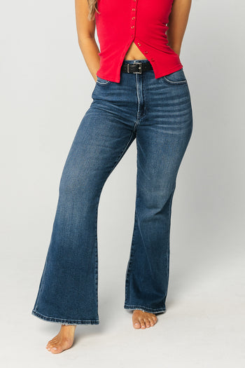 DARK WASH FLARE JEANS