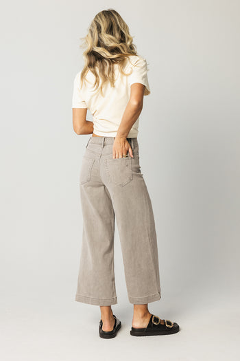 CROPPED WIDE LEG JEANS