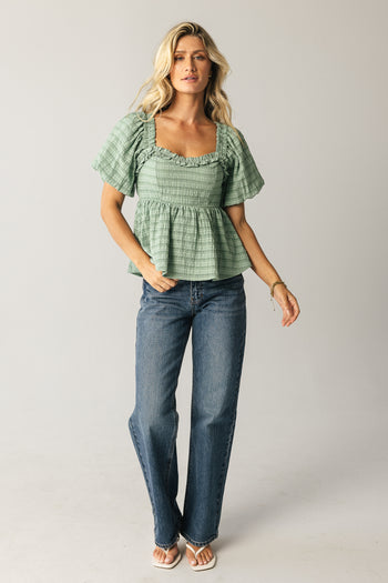 SWEETHEART NECKLINE TOP