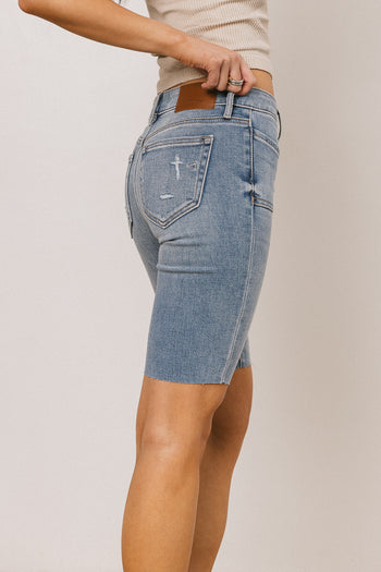 DISTRESSED BERMUDA SHORTS