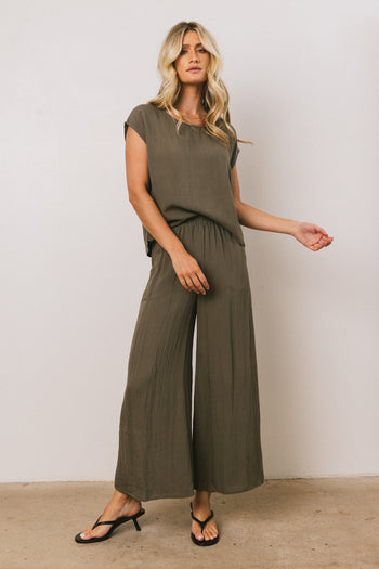 SHORT SLEEVE WOMENS TOP