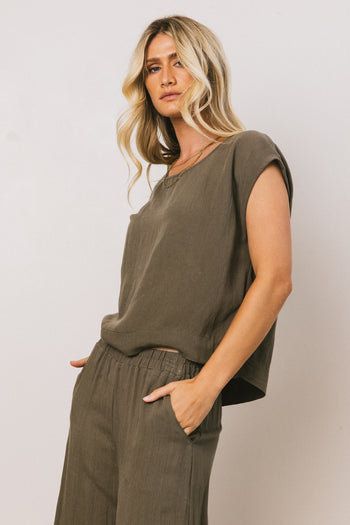 LOOSE GREEN LINEN BLOUSE