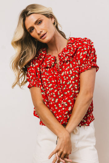 RUFFLE COLLARED NECKLINE TOP