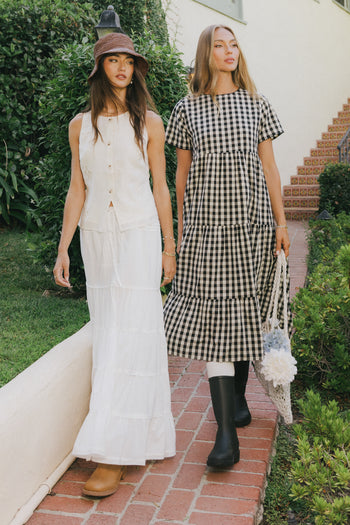 sleeveless button up 