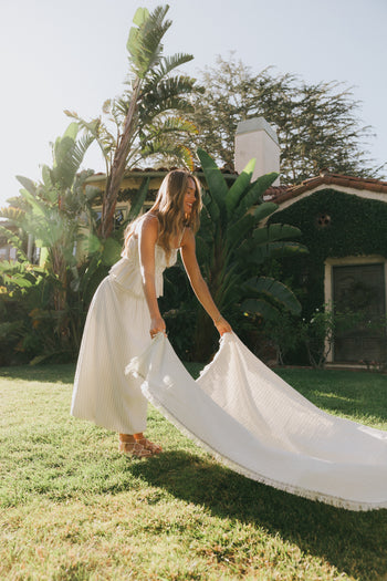 FLOWY WHITE AND BLACK LONG SKIRT