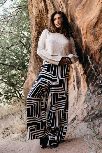 Abstract Pants in Black