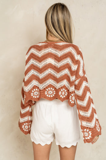 FLOWY LONG SLEEVED TOP 