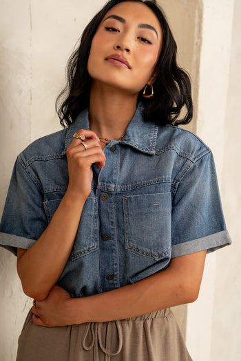 short cuffed sleeves