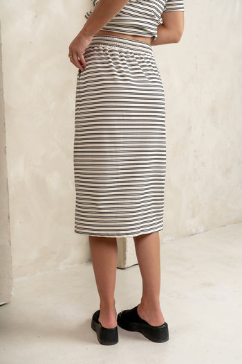 elastic waist line skirt 