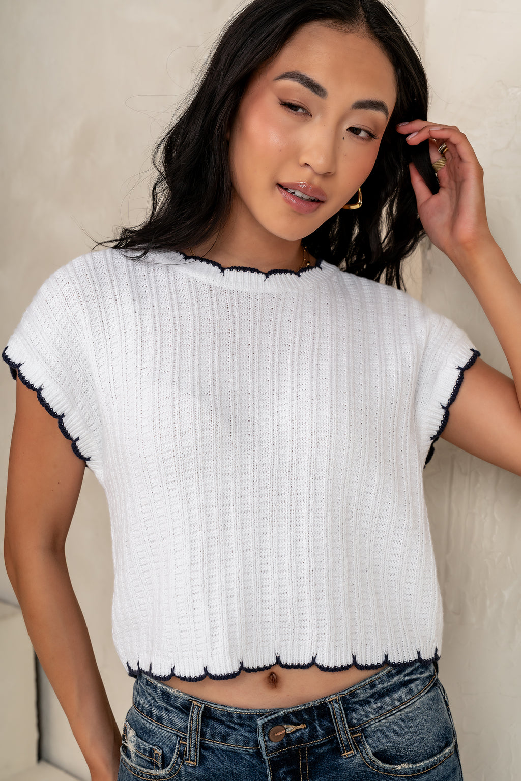 WHITE KNIT SWEATER