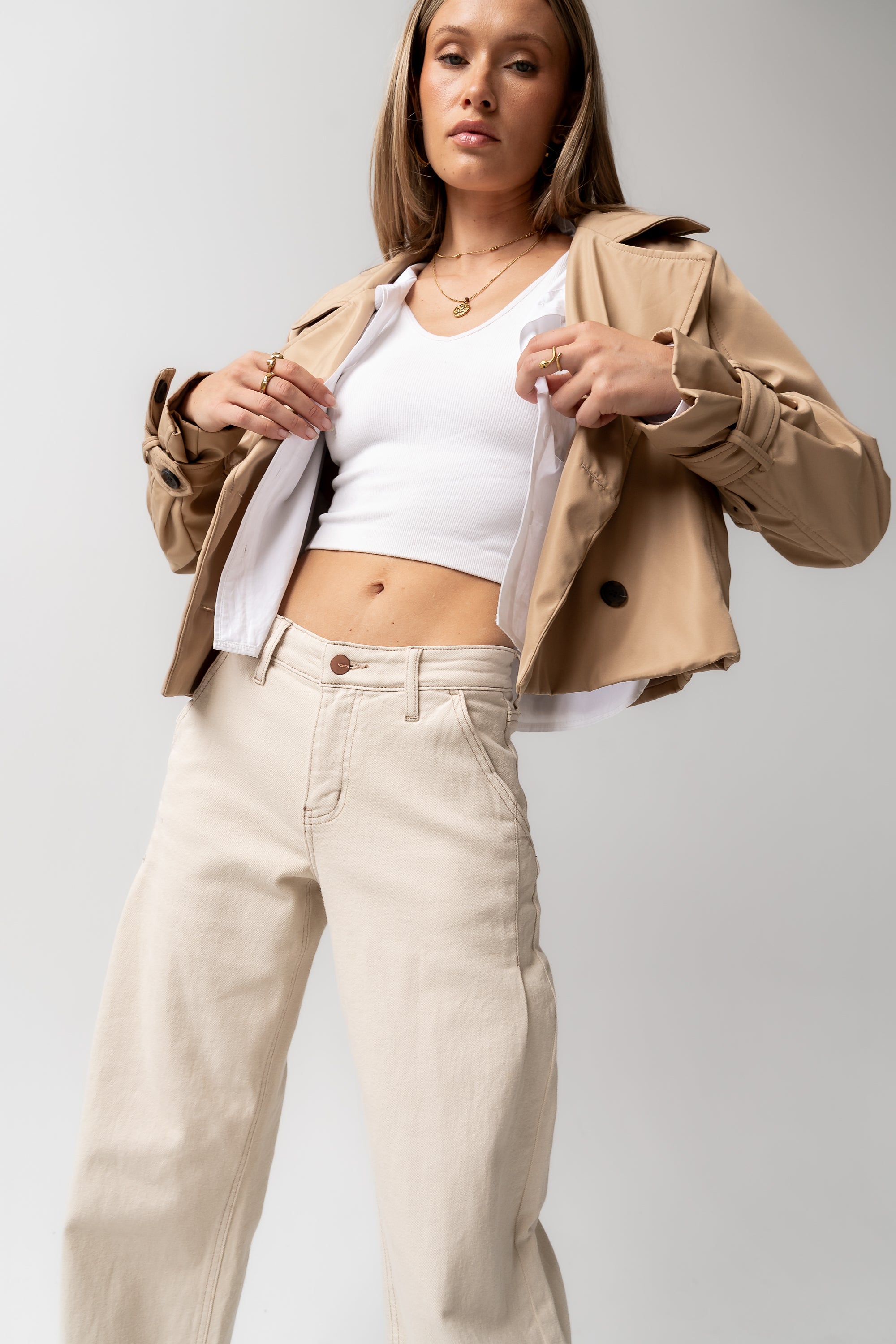 qung TomBOYオーバーサイズJK ラテベージュ Kera Cropped Trench Coat - FINAL SALE