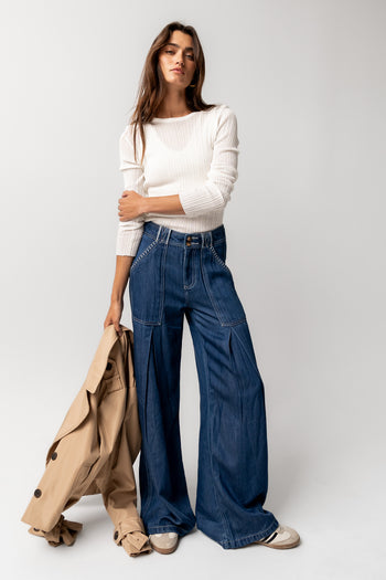 Pleated Baggy Jeans
