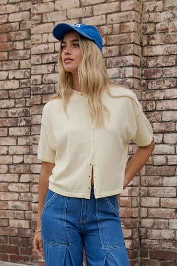 SHORT SLEEVE SWEATER IN YELLOW 