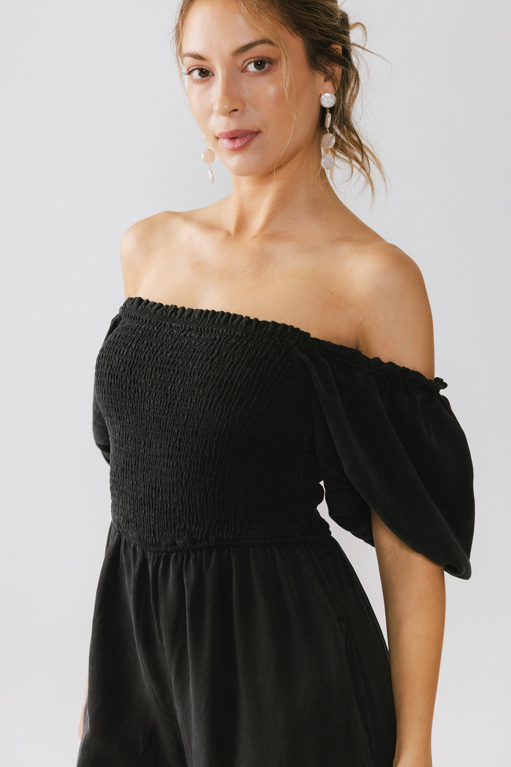 SMOCKED NECKLINE