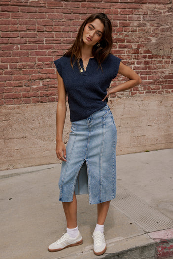 SEAMED DETAIL AROUND SKIRT 