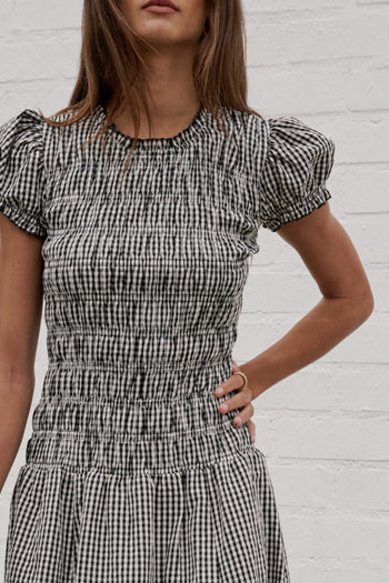 Round Ruffle Neckline