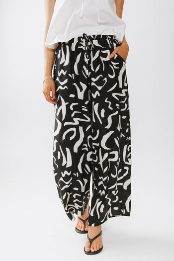  Wide Leg Pants in Black