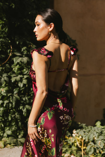 RUFFLE SPAGHETTI STRAPS