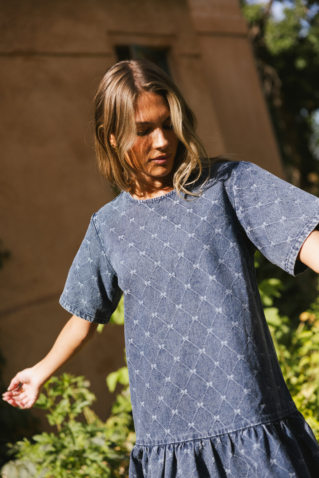 round neckline