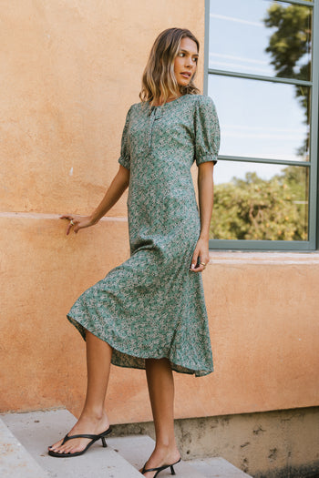 SHORT SLEEVE GREEN DRESS