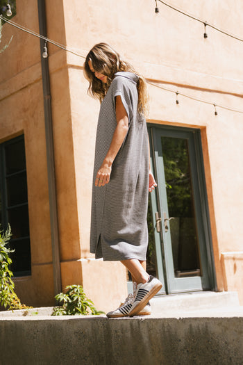 STRIPED GREY DRESS 