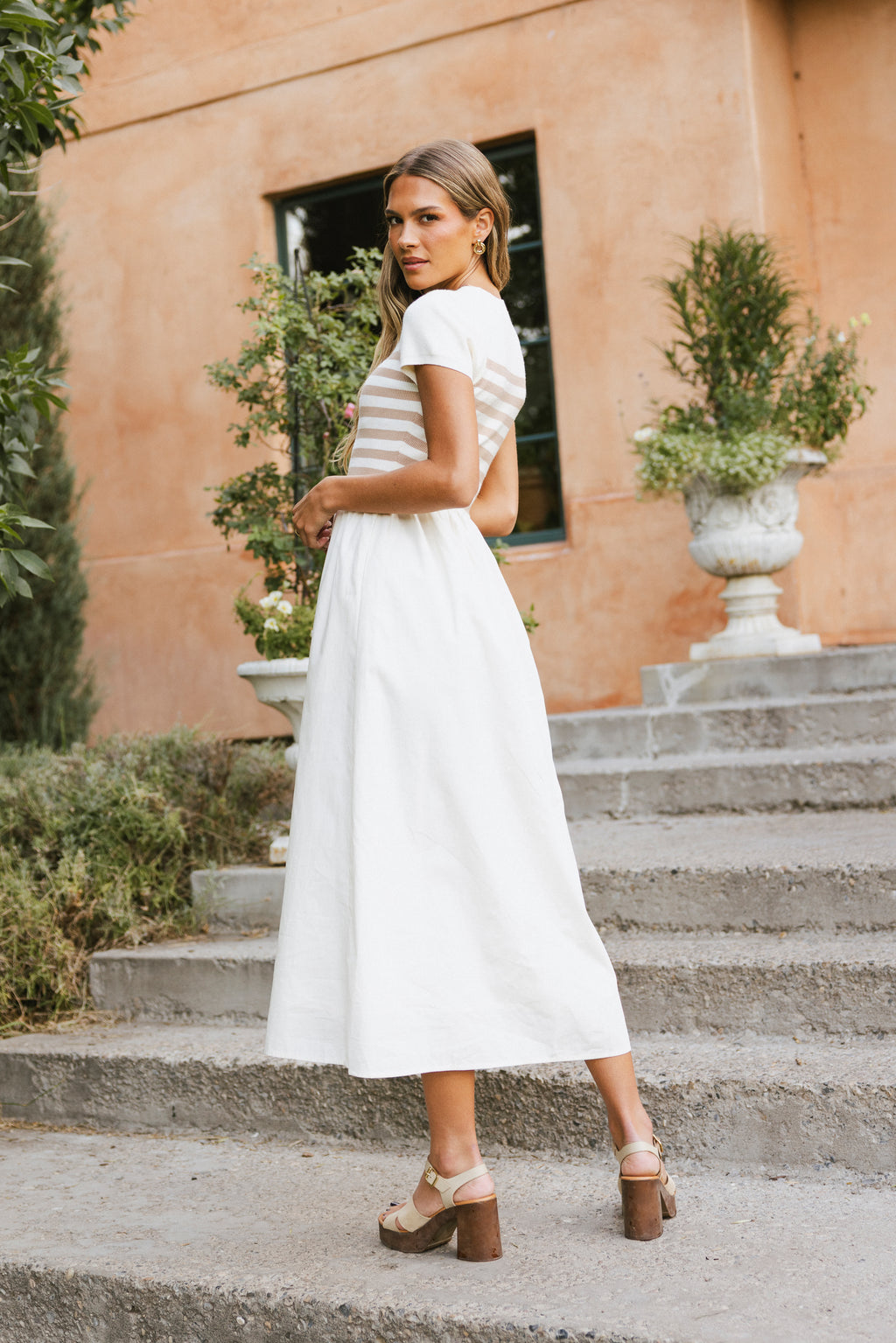 short sleeve ivory dress 