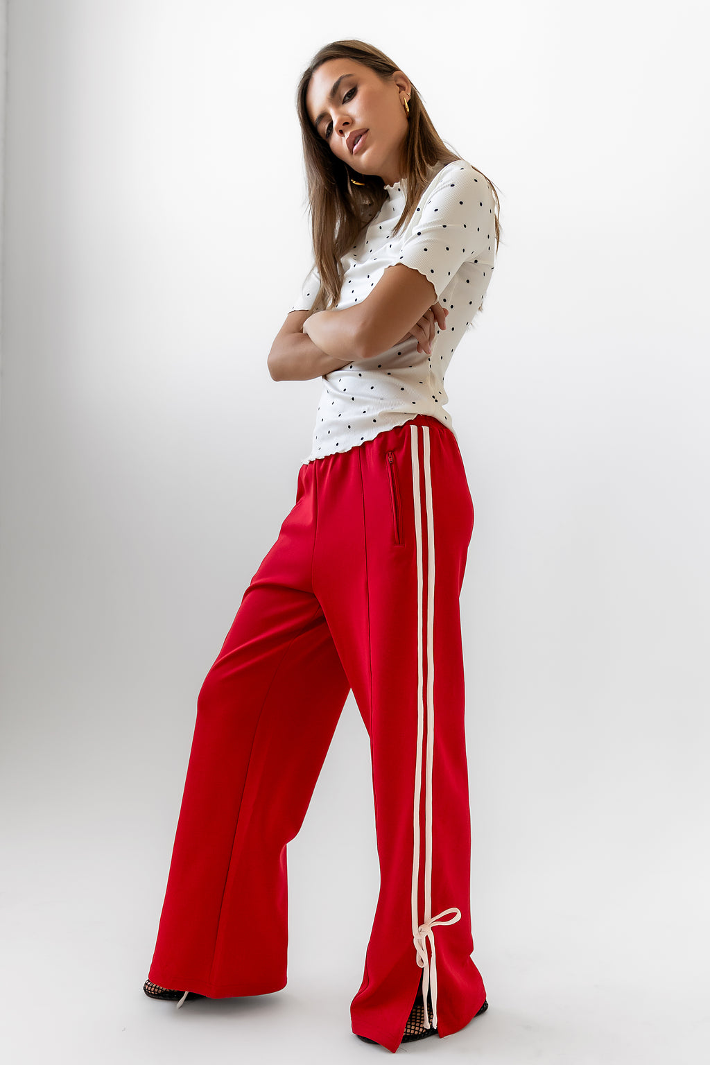 HIGH NECK BASIC POLKA DOT SHIRT