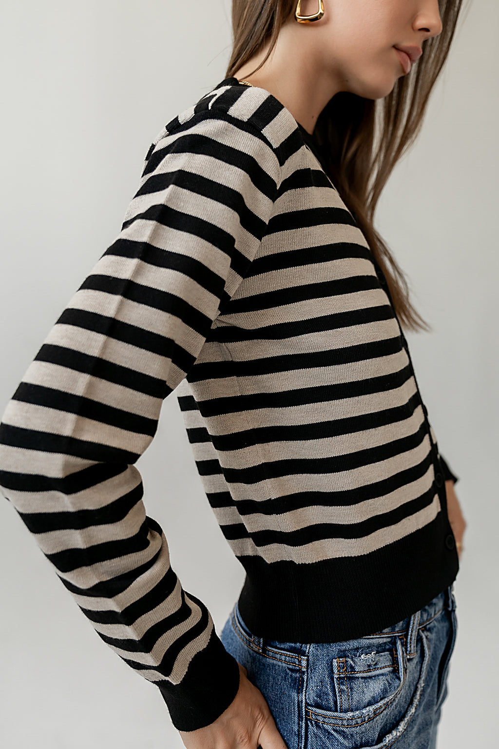 LONG SLEEVE STRIPED SWEATER