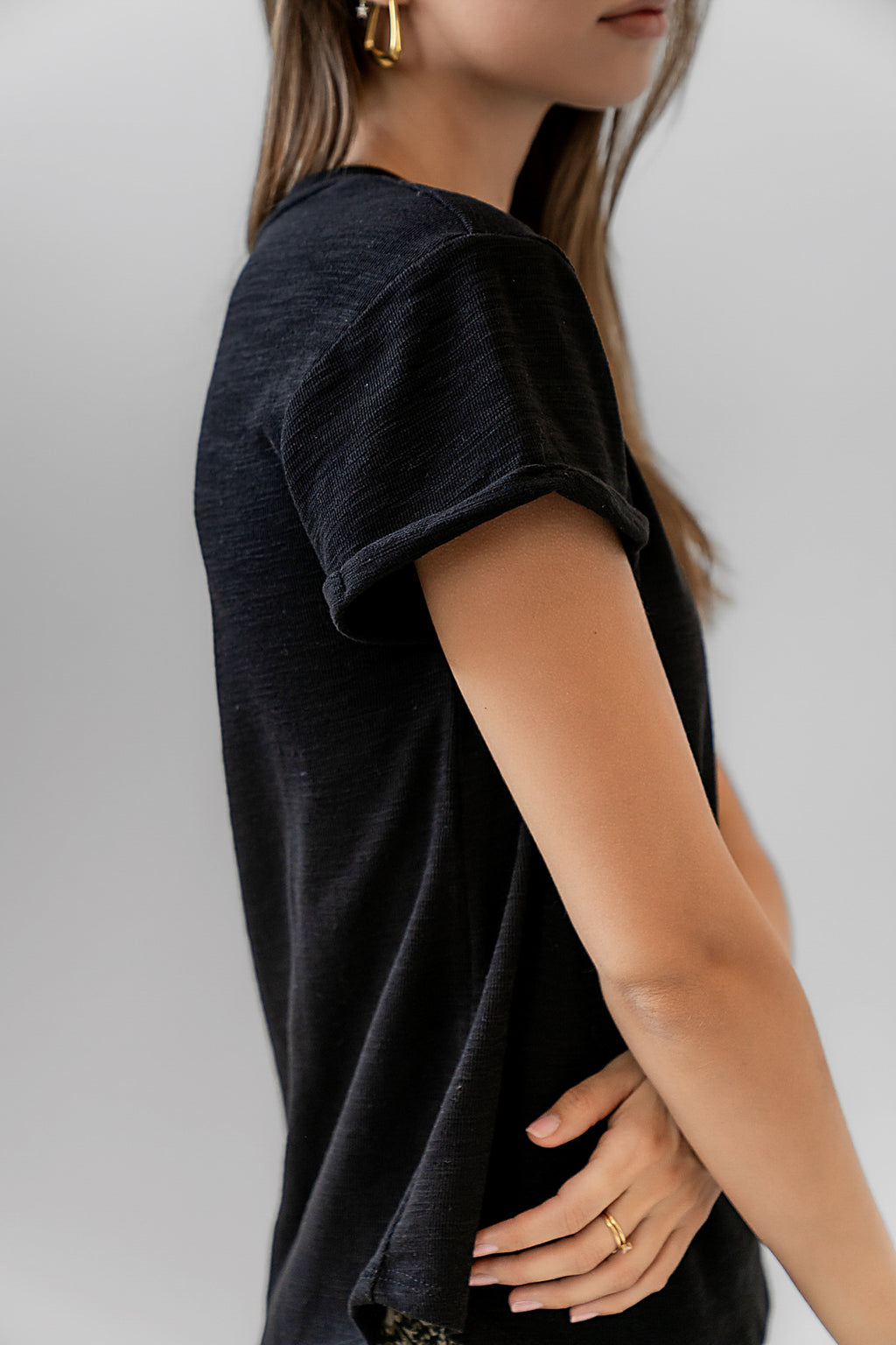 ROLLED SLEEVE 