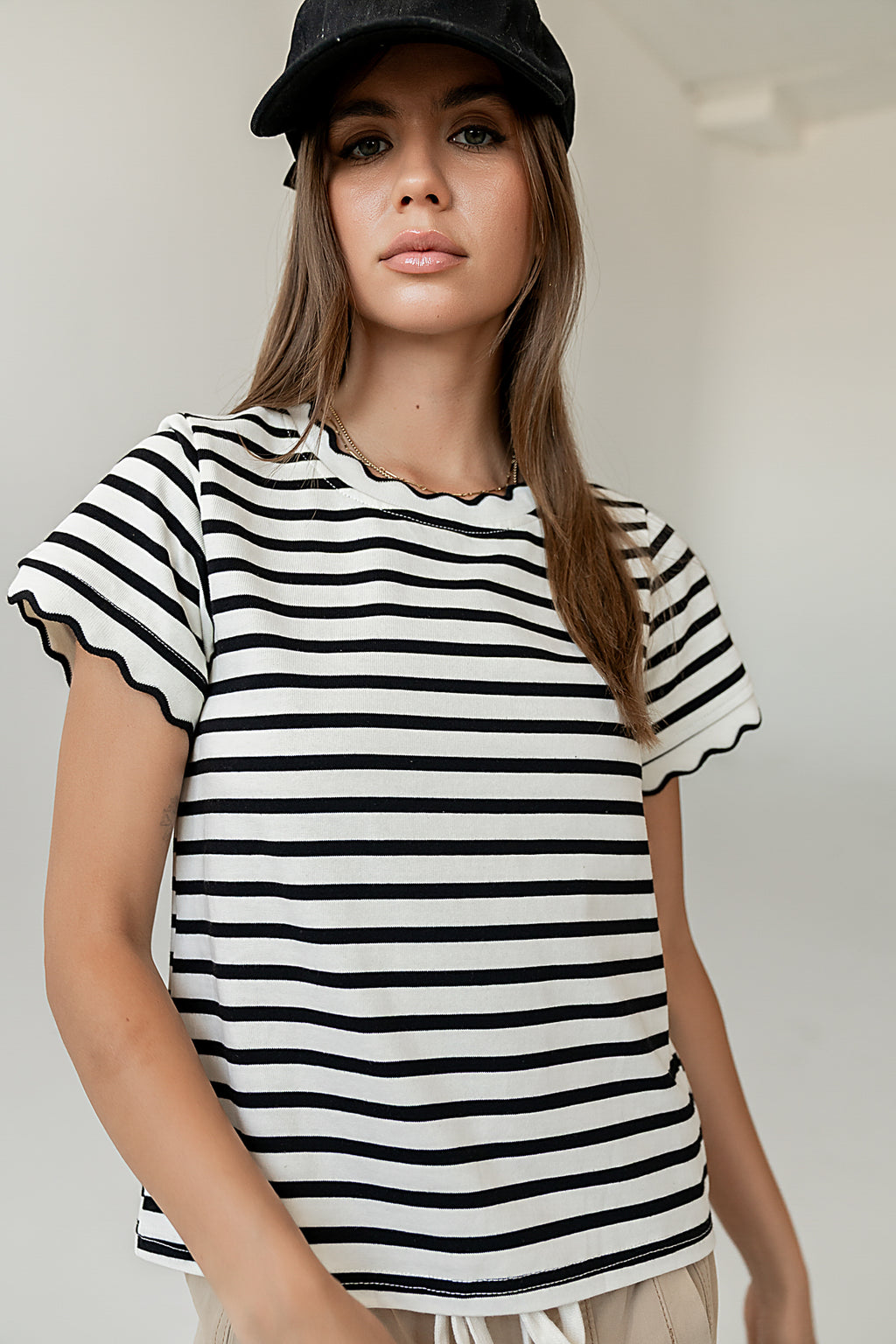 BLACK STRIPED TOP 