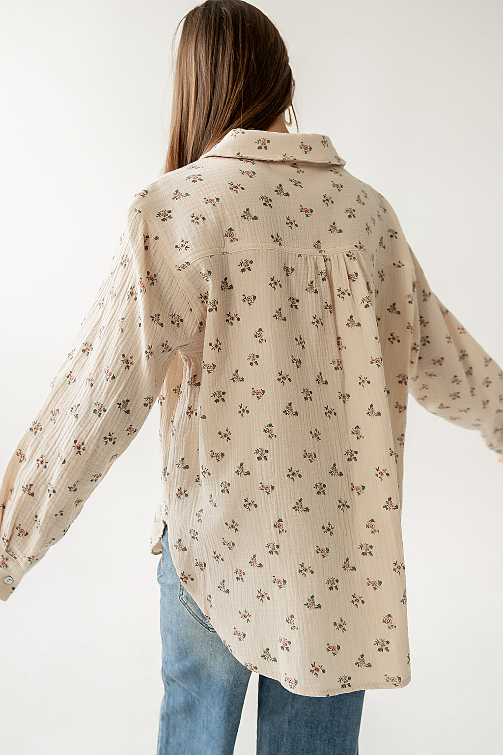collared long sleeve top