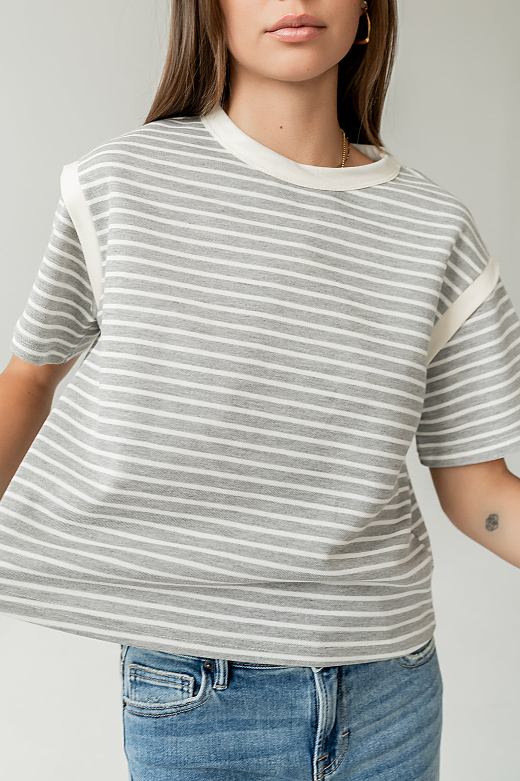 Contrast Hemline Details