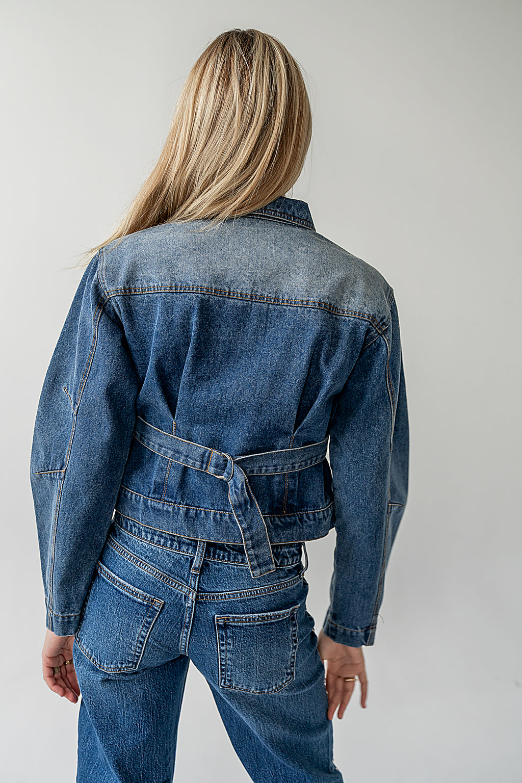 Adjustable Back Tie