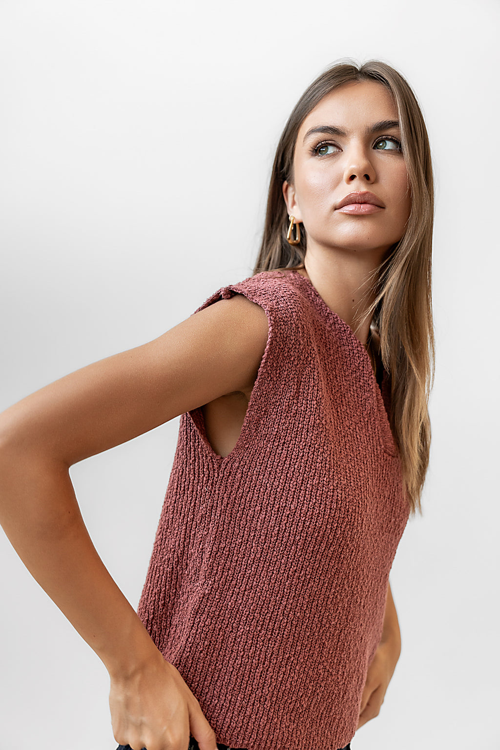 V Cutout