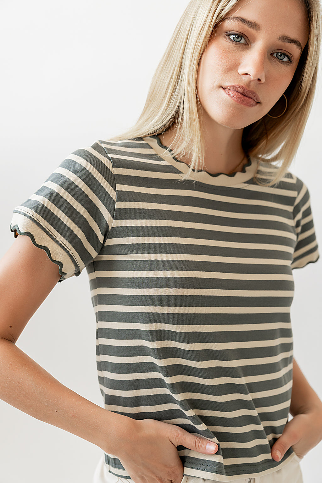STRIPED GEEN TOP