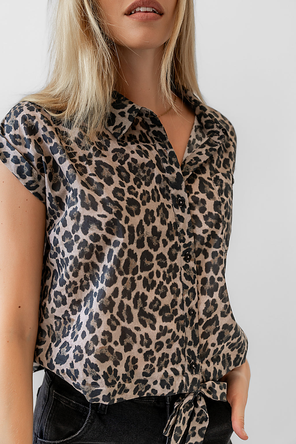 Collared Neckline