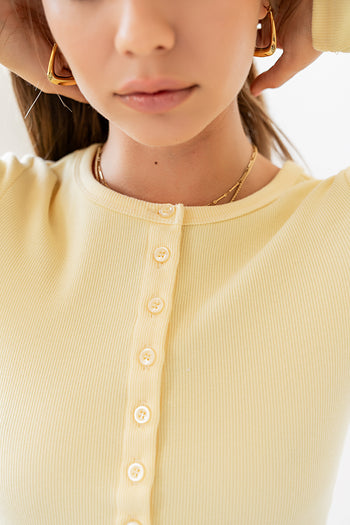 ROUND NECK