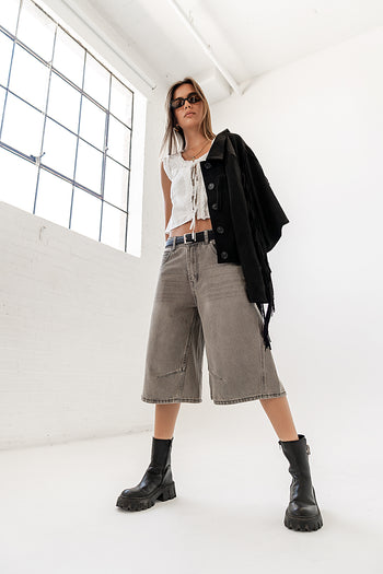 Alden Bermuda Shorts in Grey