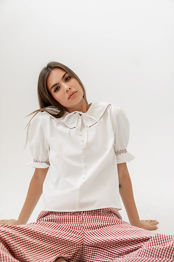 Contrast Seam Details
