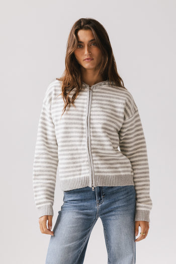 GREY AND IVORY STRIPED TOP 