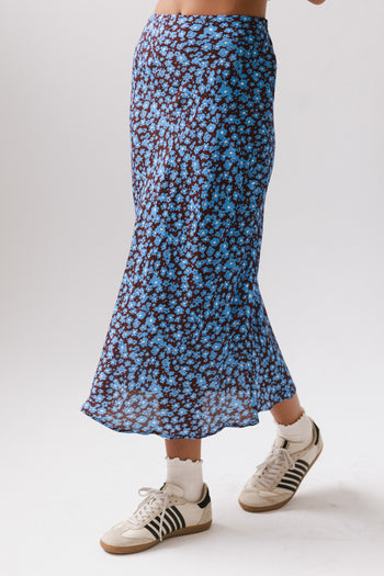 Side Zipper Closure