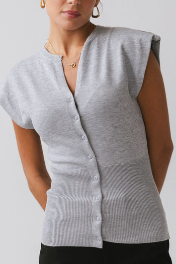 SHIRT BUTTONS ALL THE WAY DOWN
