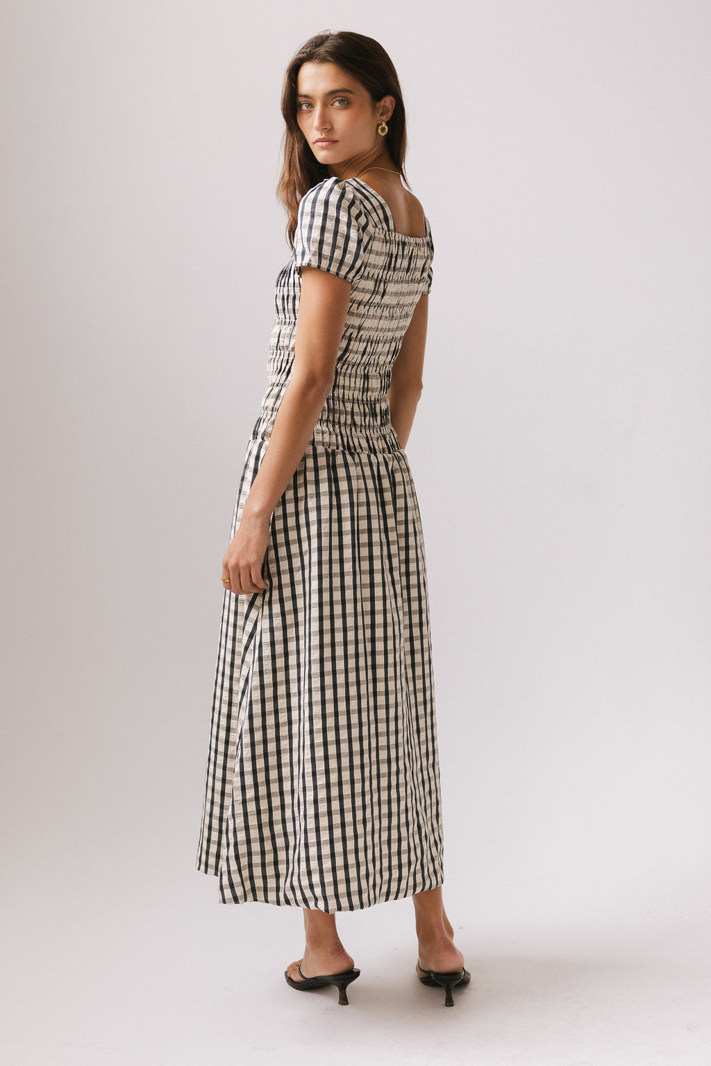 Non-Stretch Material